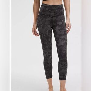 Lululemon align HR crop 23